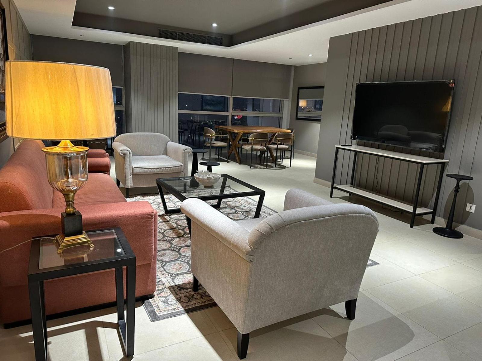 One Constitution Avenue By Goldfinch Aparthotel Islamabad Exterior foto